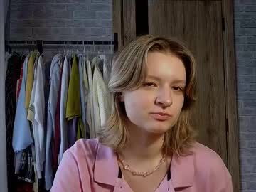 Feet Cams Live model Neldablincoe, age 18 streaming Foot Fetish VR