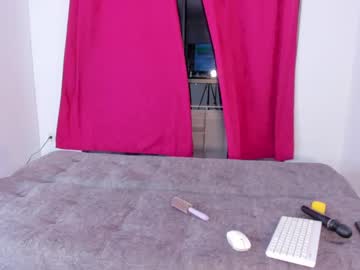 Squirting cam girl Neliel_cifer live now
