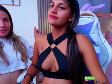 Nia_maiden, 18 years old, It's my first day ? make me happy, take care of me please !  - Goal: My first Goal [201 tokens left] #milk #new #shy #18 #pregnant, webcam photo