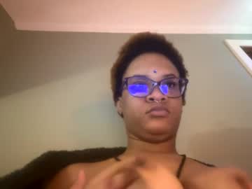 Hairy cam model Nickythehawtie, 22 yrs live now