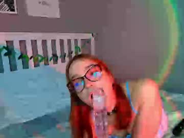 Nika_div, GOAL: GOOD START [200 tokens remaining] Play with me :P #feet #shy #redhead #young #new, webcam photo