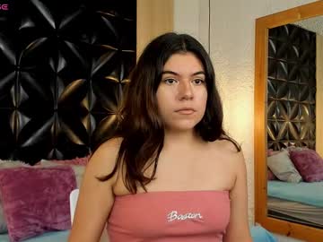 Feet Cams Live model Nikki_kox, age 18 streaming Foot Fetish VR
