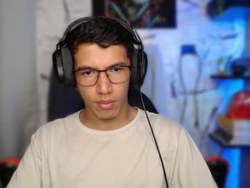 Noah_89r, 20 years old, ? GOAL: SHOW MY DICK 10 MIN :fuegocosto [40] ? : #hairy #bigcock #cumshow #latino #new #cum #colombia, webcam photo