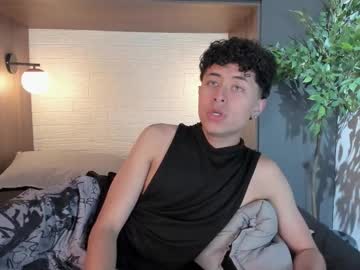 Noah_dupont_, 18 years old, GOAL: CUMSHOW ? [473 tokens remaining] Im feel very naughty today, come here!?? #curly #twink #gay #18 #cum, webcam photo