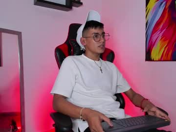 Feet Cams Live model Noah_fox19 streaming Foot Fetish VR
