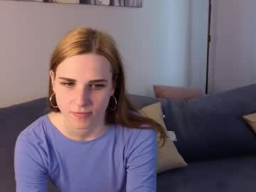 Noradunn, 18 years old, GOAL: ??tease top?? [14 tokens remaining] Welcome to my room! #cute #natural #skinny #shy #new, webcam photo
