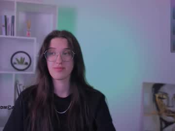 Nova_rune, 19 years old, GOAL: smile [400 tokens remaining] Welcome to my room! #18 #shy #teen #feet #pvt, webcam photo