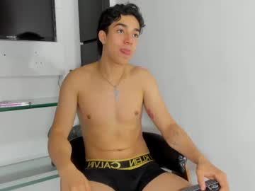 Noxx_stark, 19 years old, GOAL: Hard dick [63 tokens remaining] Welcome to my room! #tattos #muscle #bigcock #lovense #new, webcam photo