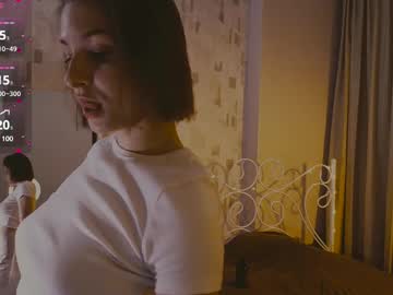 Olivianoire, 19 years old, GOAL: Sexy Hot Dog [300 tokens remaining] Welcome to my room! #feet #ass #sexy #lovense #new, webcam photo