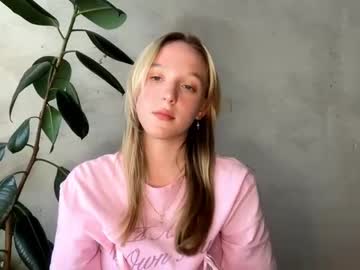 One_more_purr, 18 years old, Goal:bite a bit my lips and finger sexy! lol! I'm Mila nice to meet u guys! i am #new and a bit #shy but i think i got #bigboobs #natural #skinny type lol will see! [10 tokens remaining], webcam photo