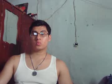 Oomaurooo • ass • secreto • public