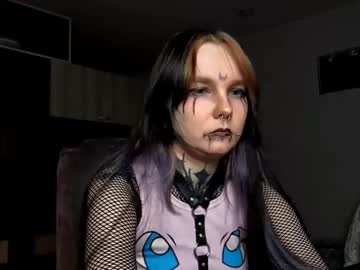 Orvadowden, 18 years old, GOAL: more teasing dance [25 tokens remaining] hello im new ^,..,^ #new #shy #tattoo #piercing #18, webcam photo