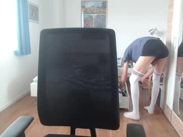 Live cam boy Overkneebabe, 21 yrs – Hot Male Cams