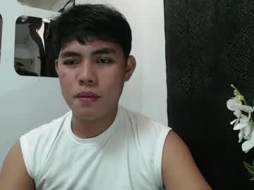 Live gay cam model P1noytwink_22 yrs streaming now in HD