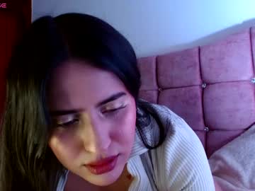 Hairy cam model Paris_love69, 19 yrs live now