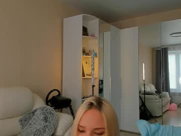 peachju1cy - Live EU Performer