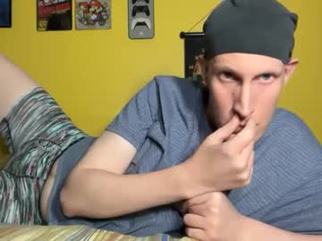 Petervideos big cock cam stud 30 yrs streaming live