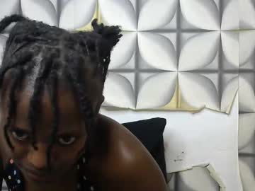 Squirting cam girl Petite_star2 live now