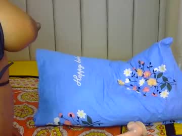 petite_tanya - Live Performer