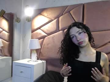 Pettymoon, 19 years old, GOAL: Sexy dance+naked [101 tokens remaining] Welcome to my room! #feet #new #slim #c2c #petite, webcam photo