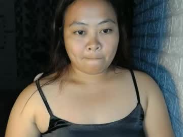 Skinny Asian cam girl Preciousoliviaxx live in HD