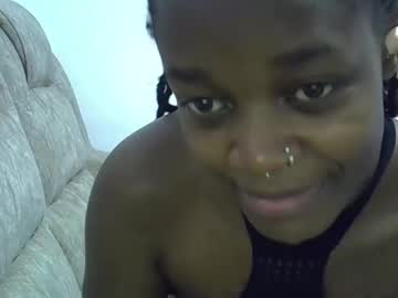 Squirting cam girl Pretty_savage2 age 22 yrs live now