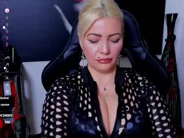 Feet Cams Live model Queencatsnow, age 38 streaming Foot Fetish VR