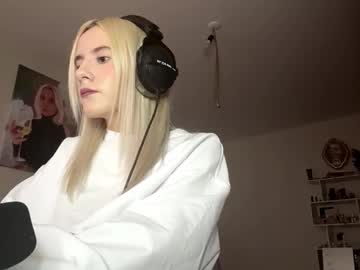 Redahaaz, 18 years old, Goal:  Show belly and show my color of bra  , First day here! Uhmm Hello guys :) #new #blonde #slim #teen #18 [98 tokens remaining], webcam photo
