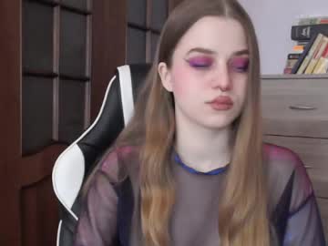 redhead_rabbit - Live EU Performer