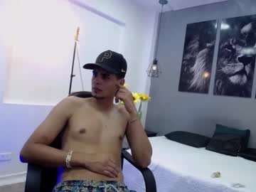 Muscle cam star Richards_lorens, 21 yrs