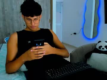 Rick_shellby big cock cam stud 21 yrs streaming live