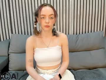 Catch me live as Rockett_bunny, age 19 yrs in premium male cam shows