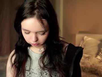Romainerudoy, 18 years old, Hello everyone Goal : puff out cheeks and look at you close to the camera i'm #new and #teen #18 #shy #skinny [33 tokens remaining], webcam photo