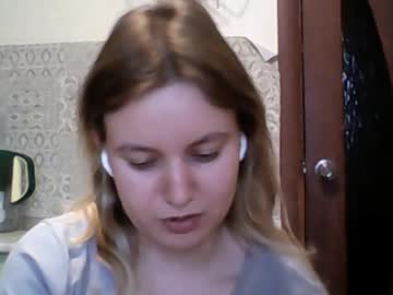 Ronihysell, 18 years old, Its my first day here :) I'm Kira ! GOAL - change out fit for little dress :) #new #shy #18 #skinny #teen [87 tokens remaining], webcam photo