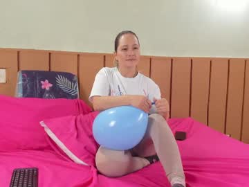 Live Milf Roussvelvet, 43 yrs - Hot Milf Cams