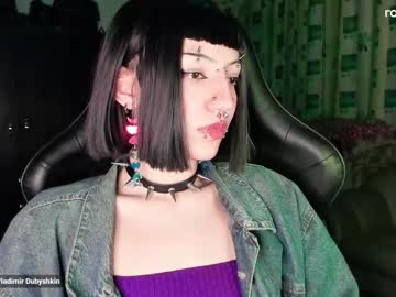 Hairy cam model Roxy_toxic, 21 yrs live now