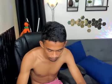Skinny Asian cam girl Russel_hardfucker live in HD