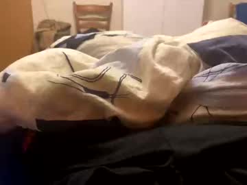 Catch me live as Russsh523321 in premium male cam shows