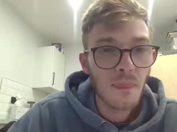 Ryanogorman5858 • bigboobs29y • UK • public