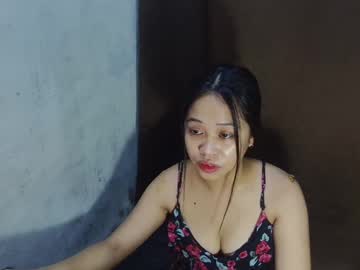 Skinny Asian cam girl Rylee_beau | 24 yrs live in HD