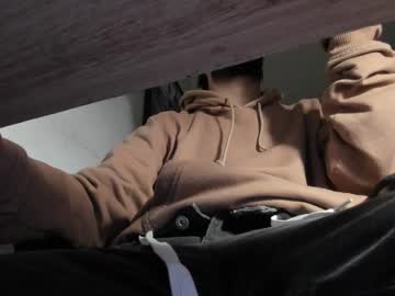 Feet Cams Live male performer s_sven (straight, party, findom, cum, humiliation) streaming now
