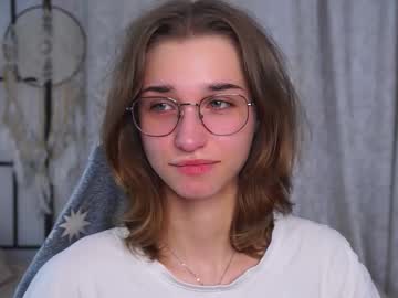 Sachaluthe, 18 years old, Goal: Take off my T -shirt//Hi, I'm Sacha, I'm #new here. I'm very #shy #skinny #18 #teen [77 tokens remaining], webcam photo