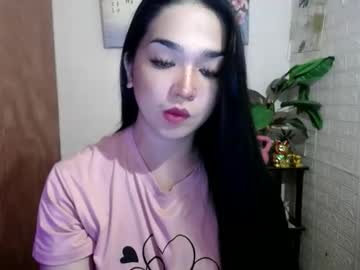 Catch me live as Samantha_shane in premium male cam shows
