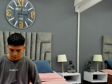 Sandro_filipi, 19 years old, CUM SHOW!  #latino #bigcock #cum #young #uncut [990 tokens remaining], webcam photo