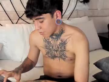 Santiabader, 19 years old, Santiabader's room #18 #young #feet #monstercock #cum, webcam photo