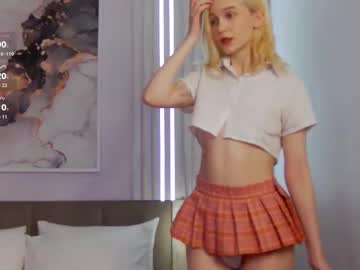 Saramist, 18 years old, Welcome to my room! - Goal: Grind on dildo [116 tokens left] #new #18 #anal #squirt #smalltits, webcam photo