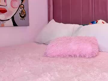 Saryy_pocket, 18 years old, GOAL: Spread asshole in your face [92 tokens remaining] Welcome to my room! #latina #shy #18 #skinny #new, webcam photo