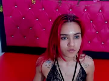 Feet Cams Live model Sasha_blazze, age 25 streaming Foot Fetish VR