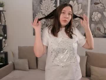 Savannahcanute, 18 years old, GOAL: Spin around show outfit  Hi my name is Gwenthis, I'm here for the first time and I need your support^^   #shy #new #young #natural  #18 [24 tokens remaining], webcam photo