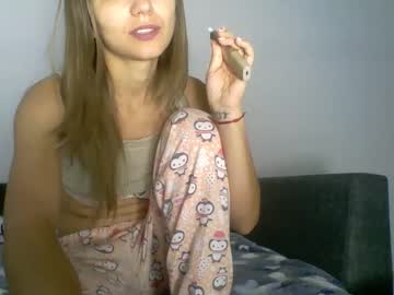 Squirting cam girl Selenalexi1 live now